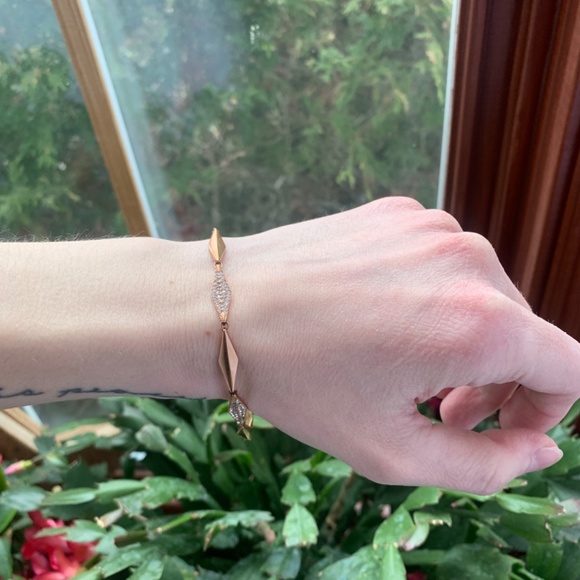 Fossil Rose Tone Reversible Bracelets - Picture 11 of 16